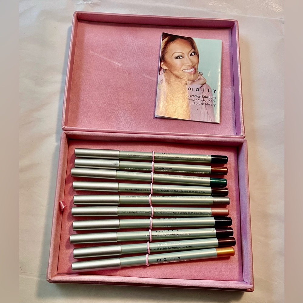 New! 10 Eyeliner + Case Mally Beauty Vibrant Collection Black, Green, Gold